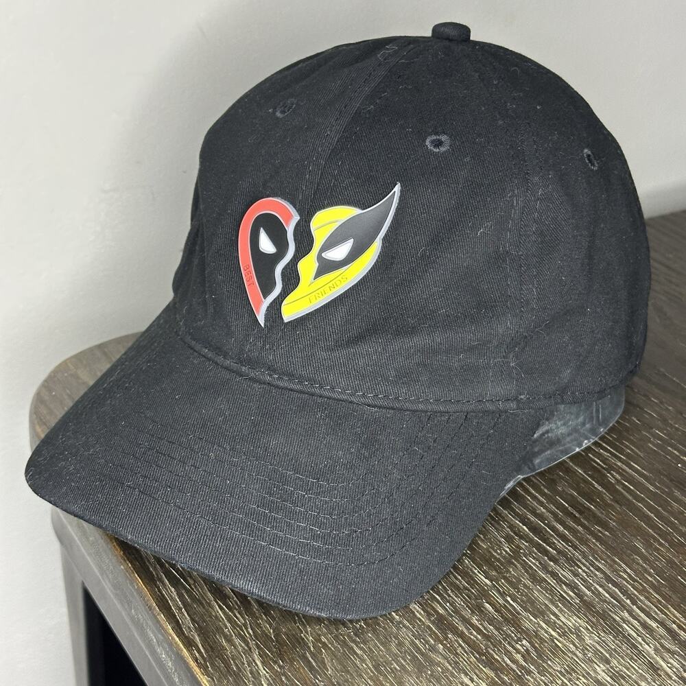 Marvel Deadpool & Wolverine Best Friends Heart Hat Strapback Baseball Cap Black
